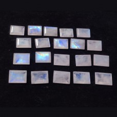 Rainbow moonstone 18x13mm rectangle facet 14 cts